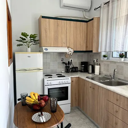 Apartment 8 Street Studio. *